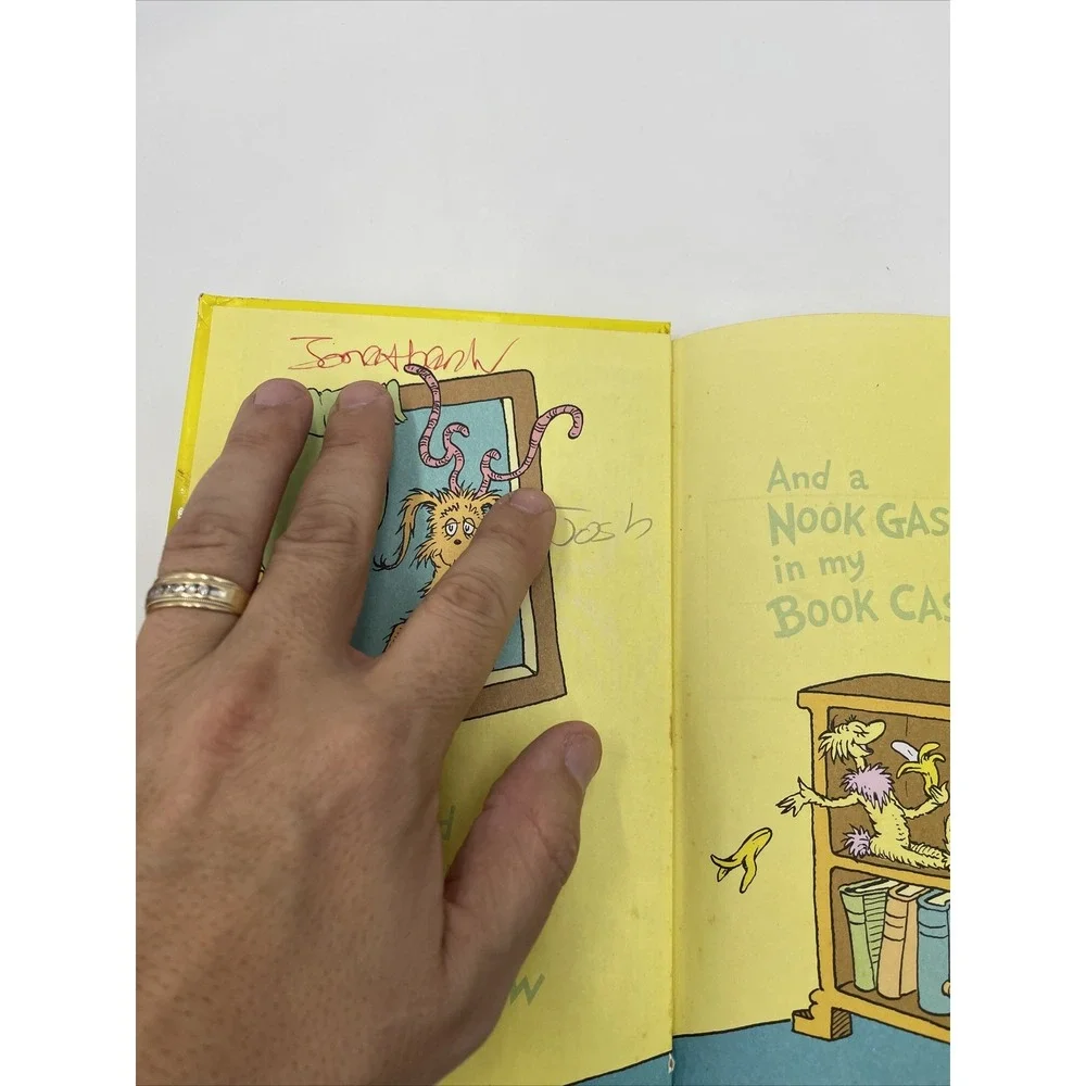 1 - VINTAGE - 1974 - THERE'S A‎ WOCKET IN MY POCKET ! BY DR. SEUSS HC BOOK #001